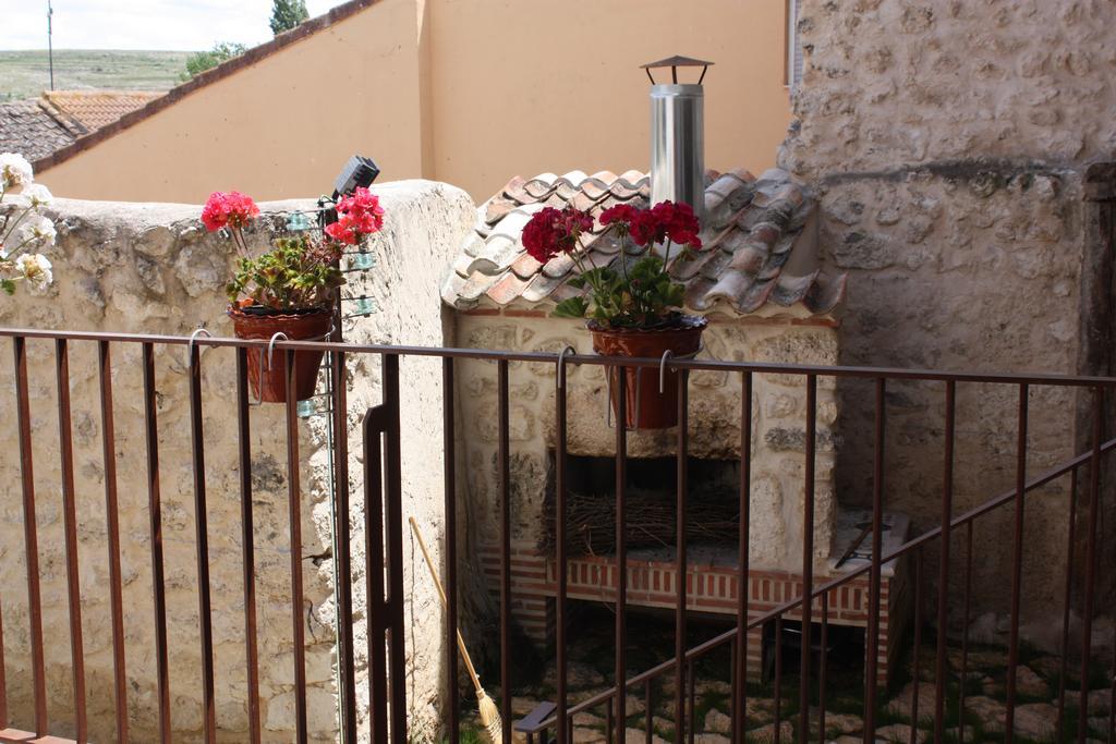 Casa De Laura Pension Aldeasona Buitenkant foto